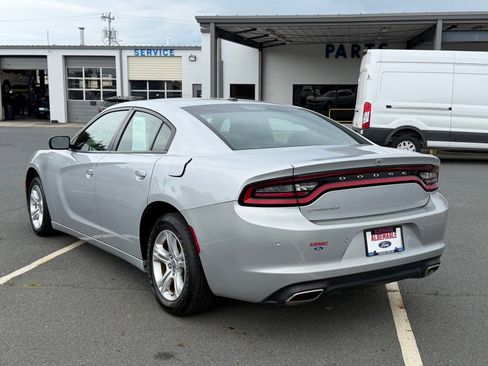 Used 2022 Dodge Charger SXT RWD image 6