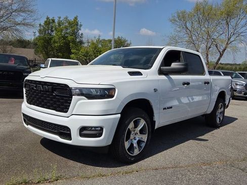 New 2026 RAM 1500 Express image 3