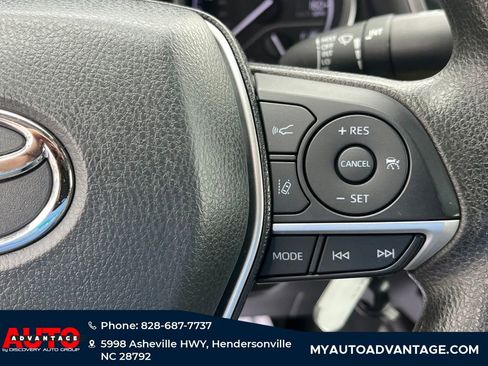 Used 2021 Toyota Camry LE image 17