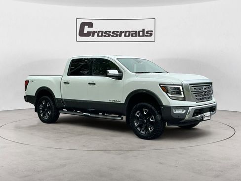 Used 2024 Nissan Titan Platinum Reserve w/ Moonroof Package AWD/4WD image 7