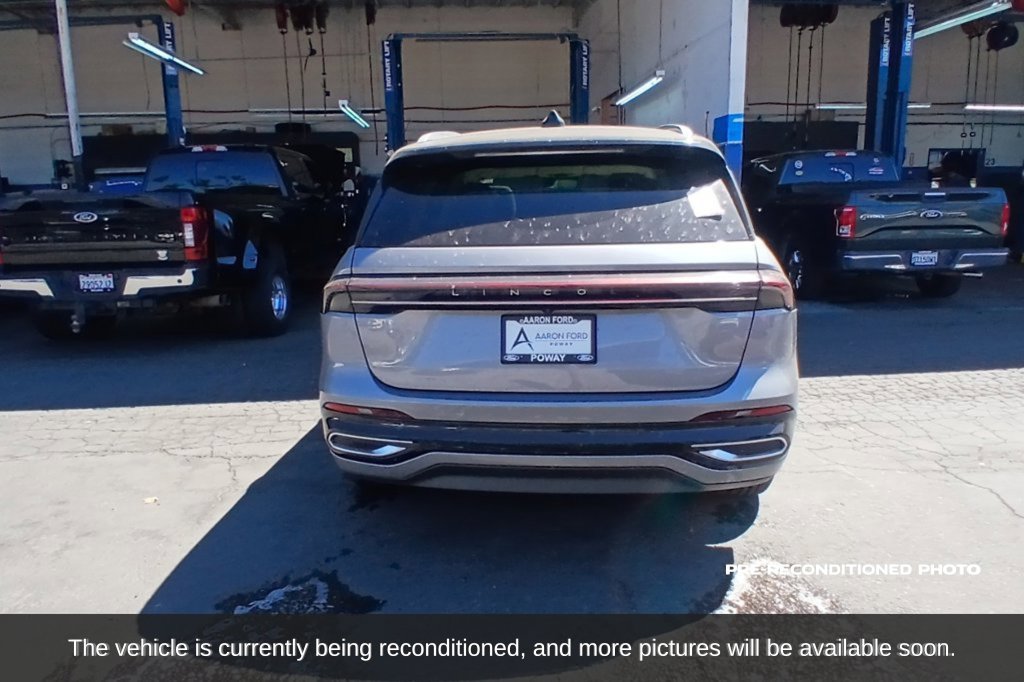 Used 2024 Lincoln Nautilus Black Label AWD/4WD image 7