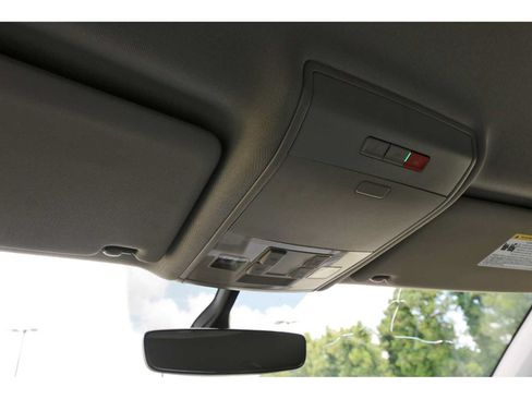 Used 2022 Volkswagen Atlas SE FWD image 22