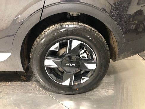 New 2026 Kia Sportage LX FWD image 9
