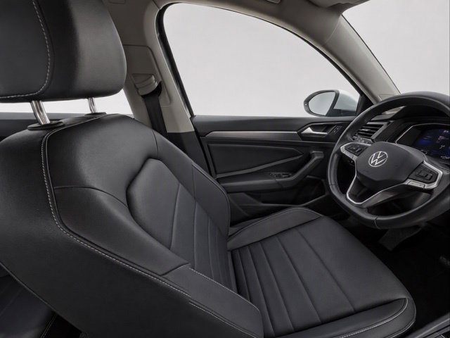 Used 2023 Volkswagen Jetta SE w/ Panoramic Sunroof Package FWD image 17