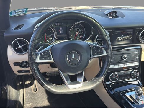 Used 2020 Mercedes-Benz SLC 300 w/ Premium Package image 26