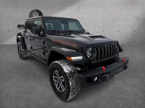 New 2026 Jeep Gladiator Mojave AWD/4WD image 3