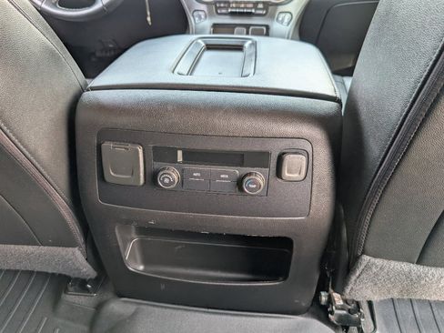 Used 2019 Chevrolet Tahoe LT RWD image 8