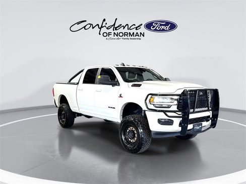 Used 2020 RAM 2500 Laramie w/ Night Edition image 11