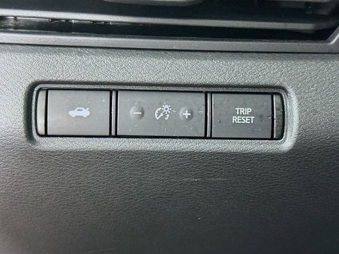 Certified 2025 Nissan Altima 2.5 SV FWD image 15