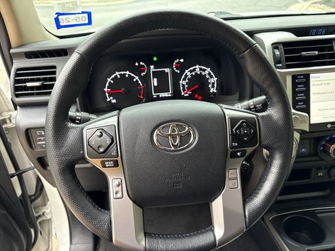 Used 2023 Toyota 4Runner SR5 Premium w/ Moonroof Package RWD image 17