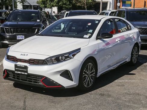 Certified 2024 Kia Forte GT-Line image 5