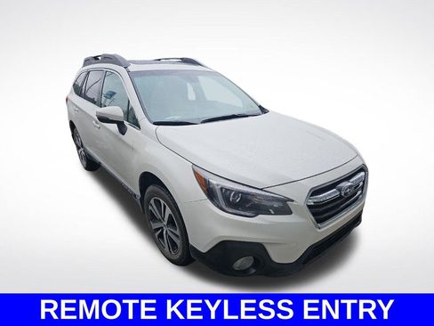 Used 2019 Subaru Outback 2.5i Limited w/ Popular Package #2 AWD/4WD image 6