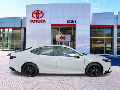 Certified 2025 Toyota Camry SE image 2