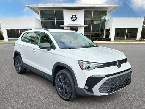 Used 2025 Volkswagen Taos S FWD image 1