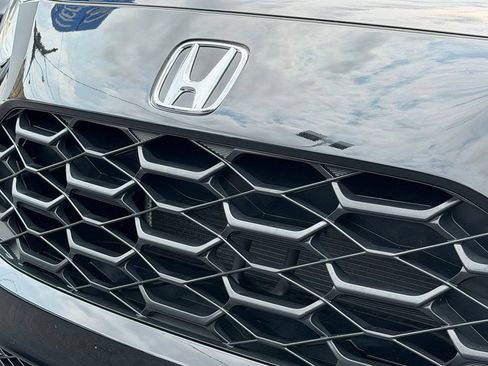 Used 2024 Honda HR-V LX image 19