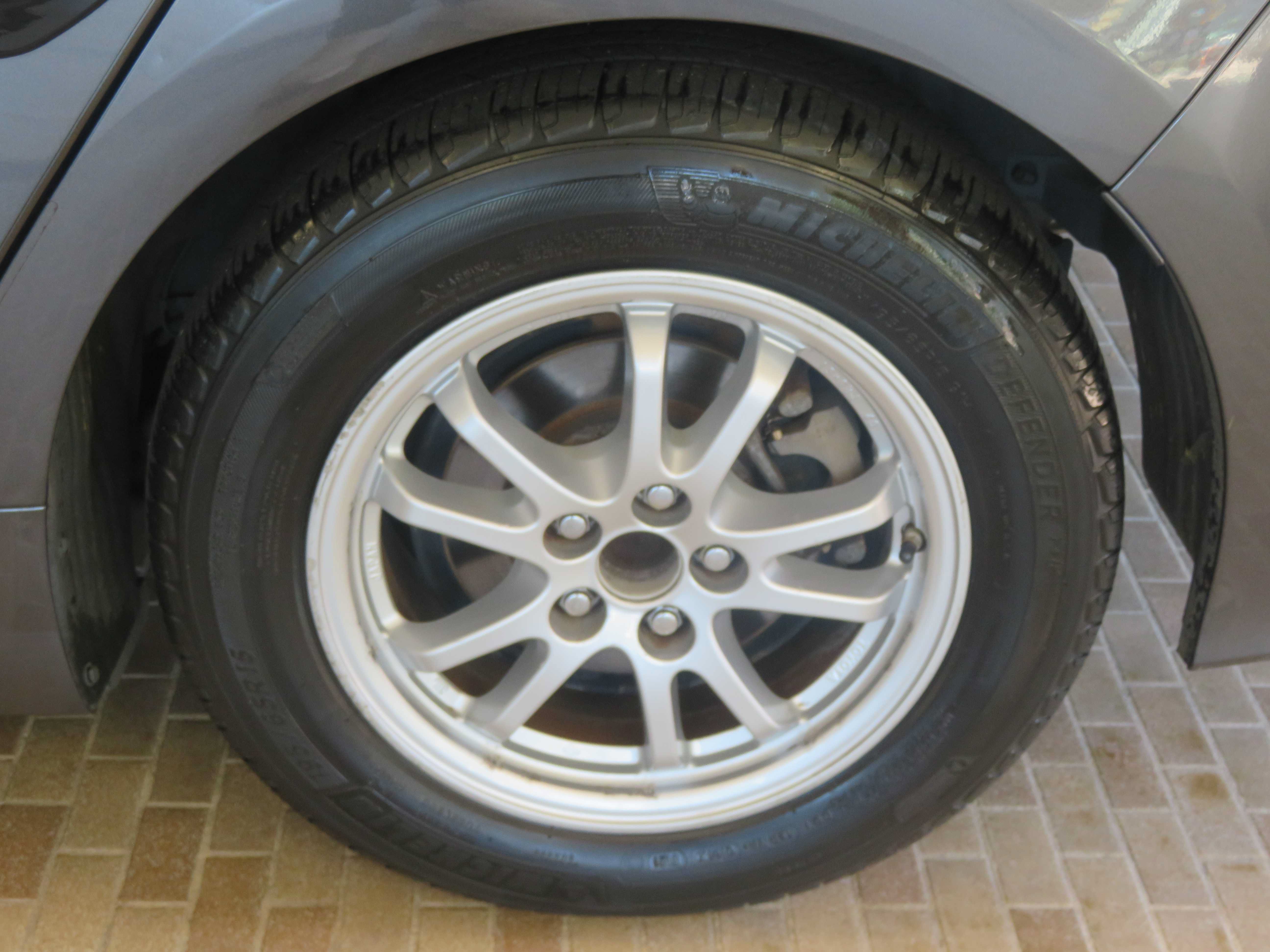 Used 2018 Toyota Prius Prime Premium FWD image 8