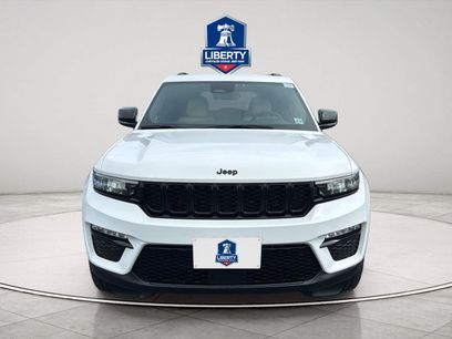 Used 2023 Jeep Grand Cherokee Limited w/ Black Appearance Package