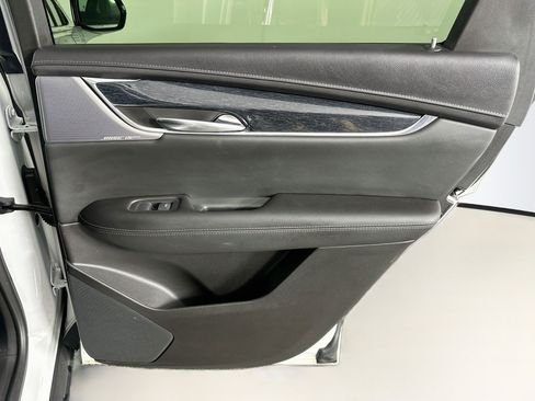 Used 2022 Cadillac XT5 Premium Luxury FWD image 31