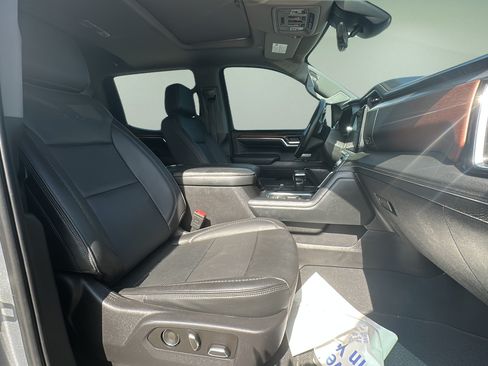 Used 2024 GMC Sierra 1500 Denali w/ Denali Reserve Package AWD/4WD image 16