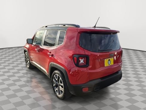 Used 2016 Jeep Renegade Latitude w/ Cold Weather Group FWD image 6