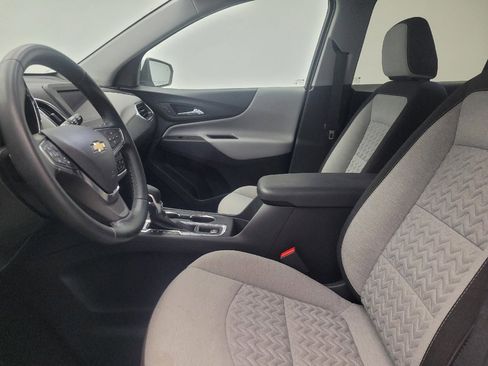 Used 2023 Chevrolet Equinox LT w/ Driver Convenience Package image 17