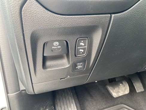 New 2025 RAM 1500 Limited image 16