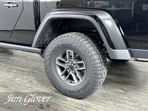 New 2025 Jeep Gladiator Mojave w/ Safety Group image 13