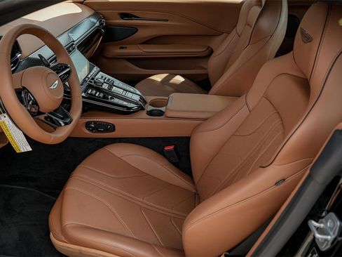 New 2025 Aston Martin V8 Vantage Coupe image 19