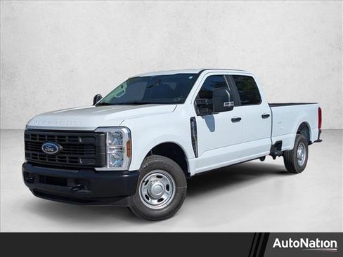Used 2025 Ford F250 XL image 1