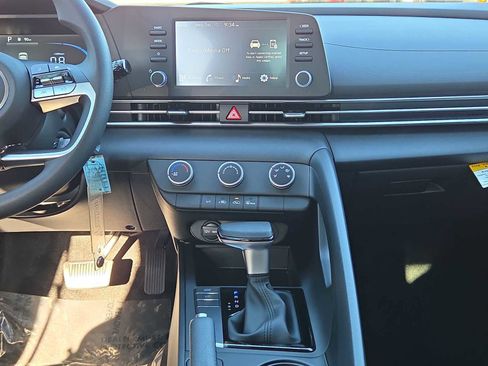 New 2026 Hyundai Elantra SE image 27
