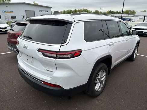 Used 2023 Jeep Grand Cherokee L Laredo AWD/4WD image 2