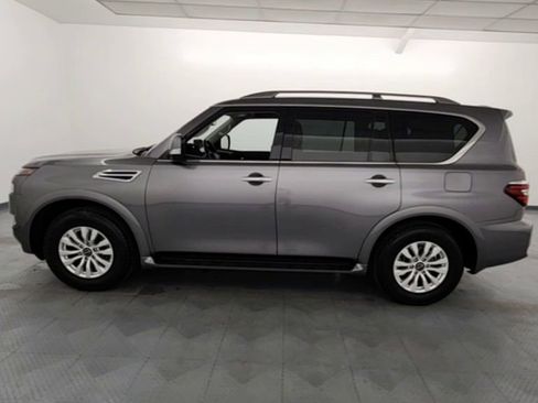 Used 2023 Nissan Armada SV image 4