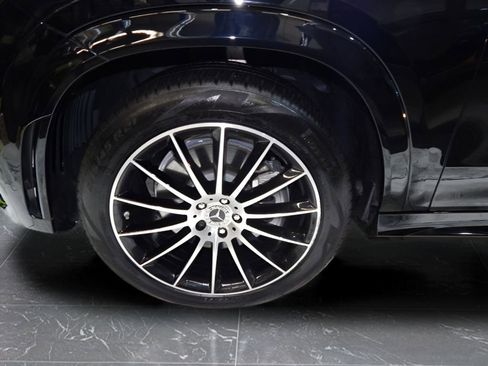 Used 2022 Mercedes-Benz GLE 450 4MATIC w/ Revised AMG Line Exterior image 9