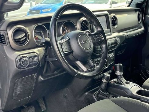 Used 2021 Jeep Wrangler Unlimited Sport AWD/4WD image 12