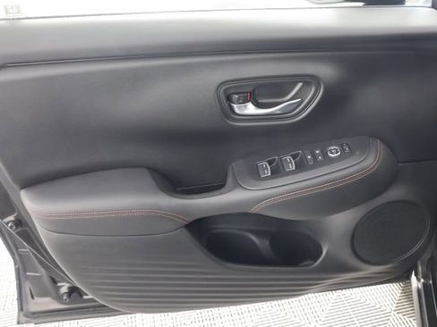 Certified 2025 Honda HR-V Sport image 24