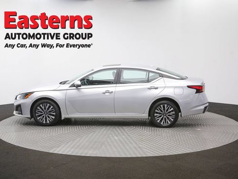 Used 2023 Nissan Altima 2.5 SV w/ SV Premium Package AWD/4WD image 63
