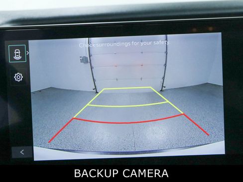 Used 2025 Kia Carnival FWD image 19