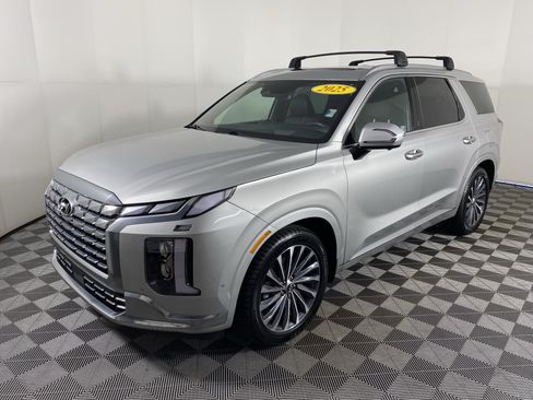 Used 2025 Hyundai Palisade Calligraphy AWD/4WD image 12