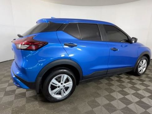 Used 2024 Nissan Kicks S FWD image 5