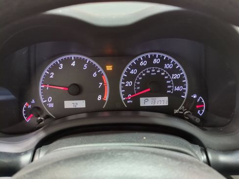 Used 2013 Toyota Corolla LE FWD image 16