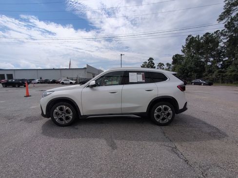 Used 2025 BMW X1 xDrive28i AWD/4WD image 5