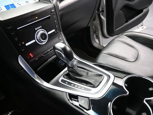 Certified 2018 Ford Edge Titanium image 17