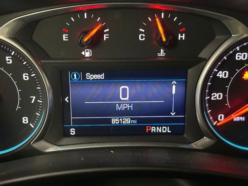 Used 2019 Chevrolet Equinox LT image 9