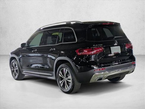 Certified 2025 Mercedes-Benz GLB 250 image 8