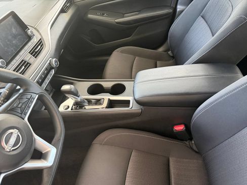 Used 2026 Nissan Altima 2.5 SV FWD image 41