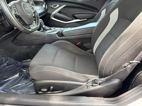 Used 2016 Chevrolet Camaro LT RWD image 61