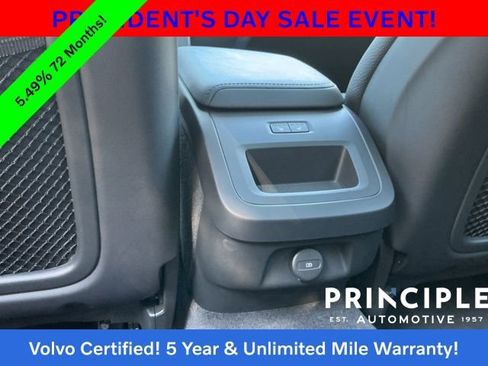 Certified 2025 Volvo V60 B5 Cross Country Plus image 29