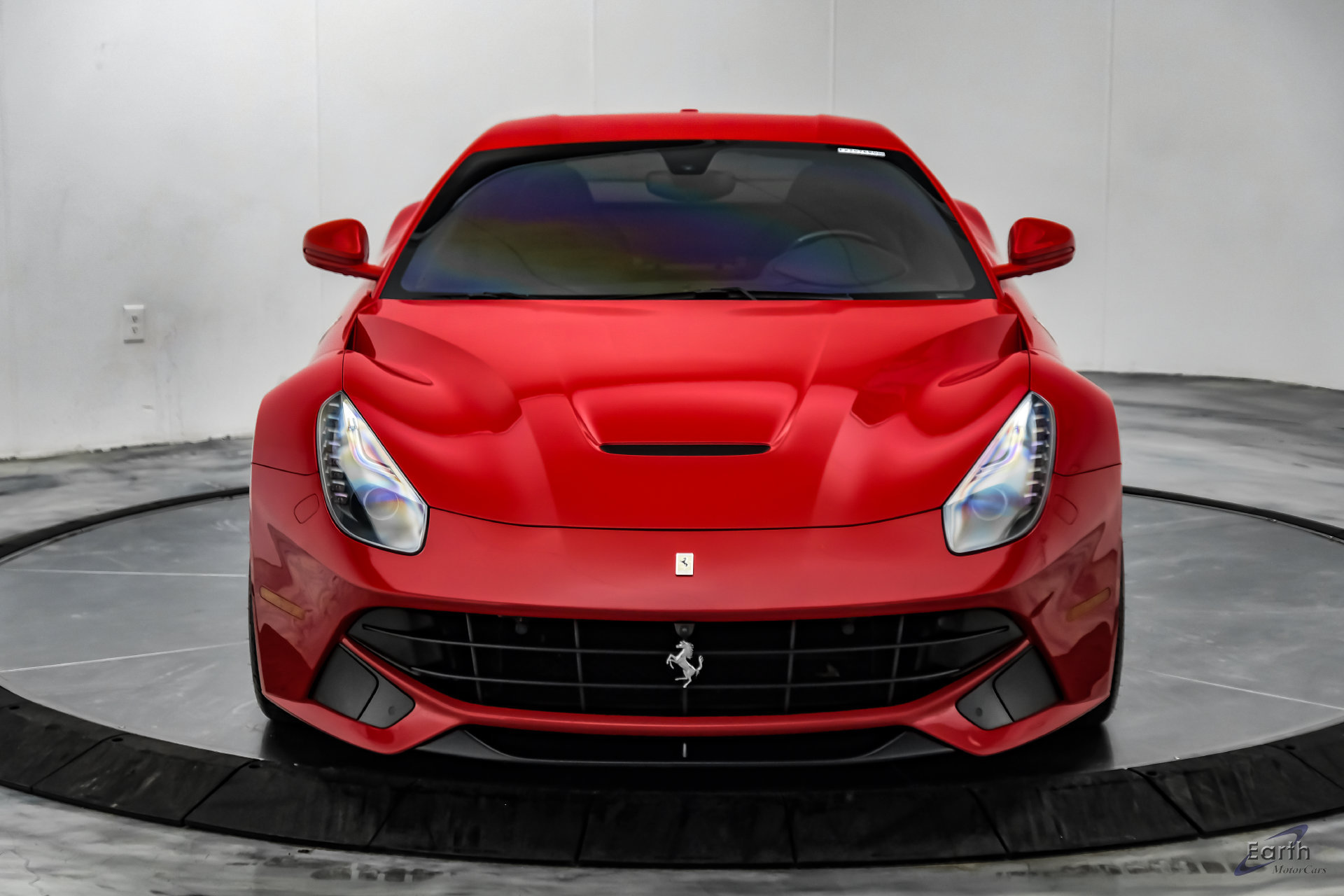 Used 2015 Ferrari F12 Berlinetta RWD image 35