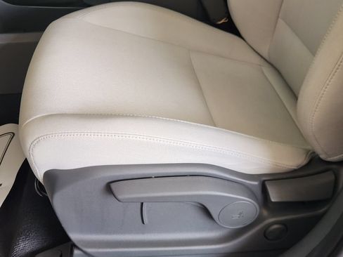 Used 2025 Hyundai Santa Fe SE FWD image 24