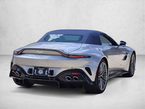 Used 2026 Aston Martin V8 Vantage Coupe RWD image 4